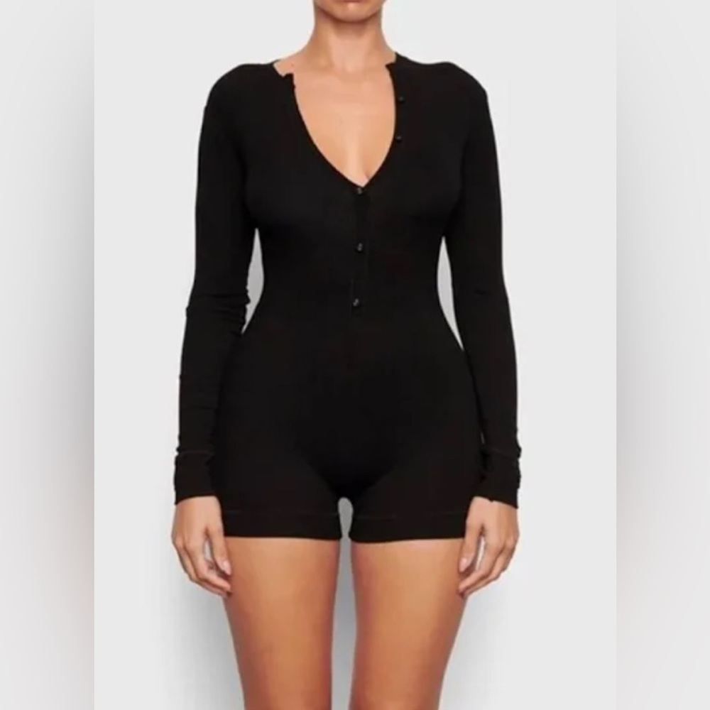 Skims black ribbed henley romper 4x